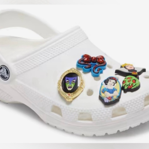 Crocs Jibbitz™ Snow White 5 Pack Set - Picture 5 of 6
